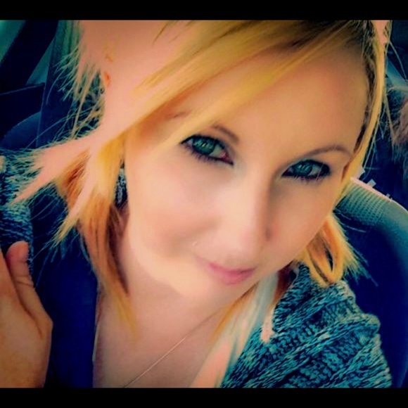 Meet your Posher, Tamara - Picture 1 of 1